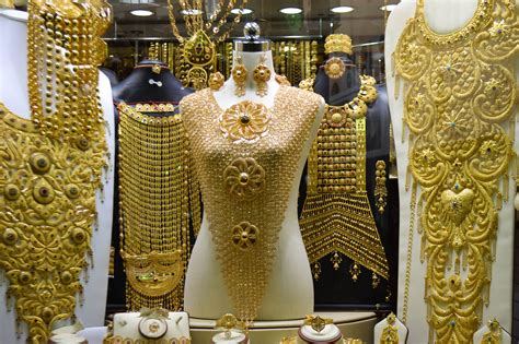 dubai gold and jewellery.